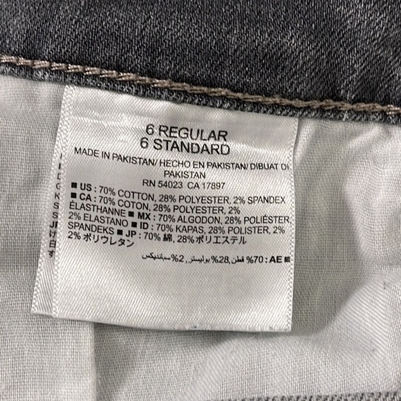 Old Navy Faded Gray Rockstar Jeans Size 6 - Picture 5 of 10